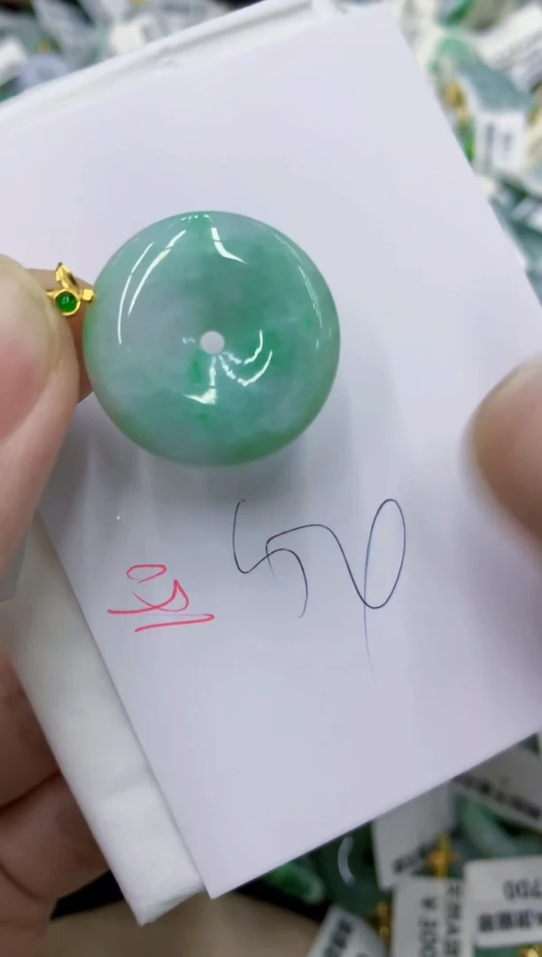 颈饰未镶嵌翡翠11111111111