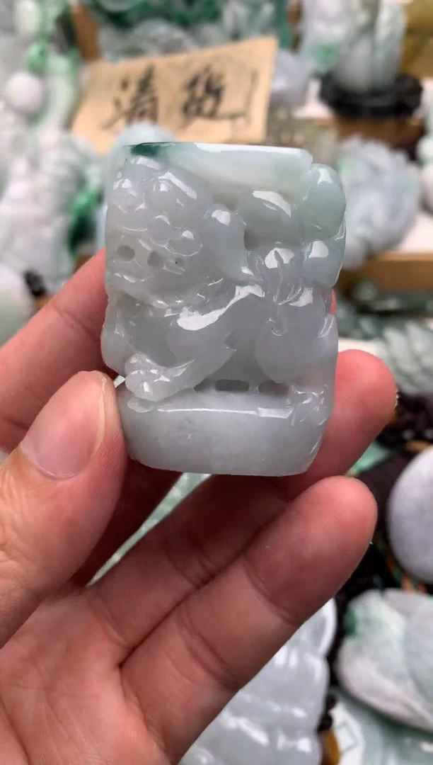 吊坠(不含链)未镶嵌翡翠1