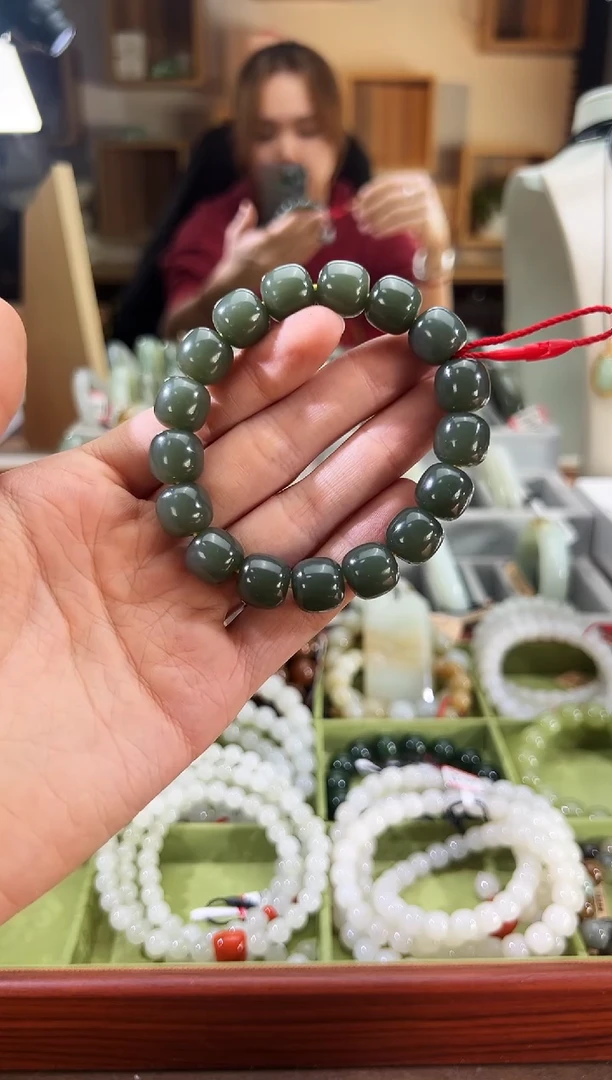 未镶嵌手串和田玉沙枣青老型珠手串卡11x12