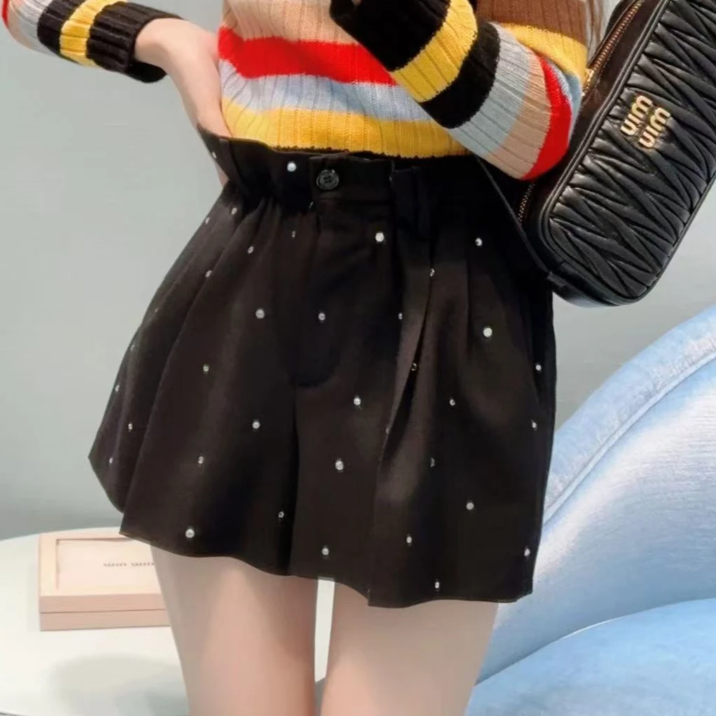 99新 MIU MIU/缪缪  40码 黑色 水钻 收腰 短裤