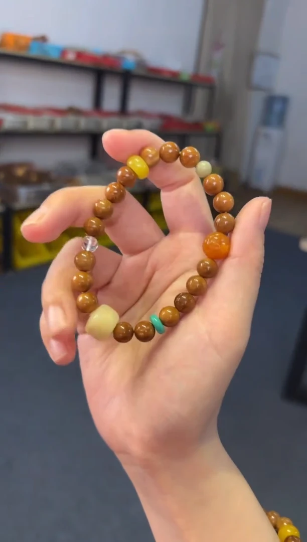 合金石英质玉（黄龙玉）手链 库克圆珠黄龙玉设计款