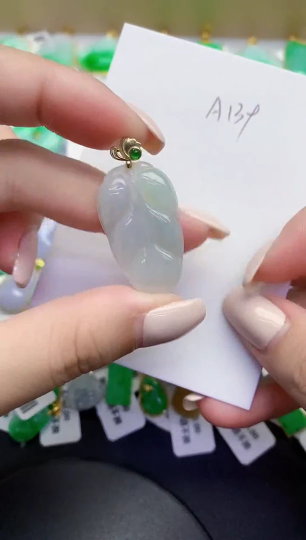 颈饰未镶嵌翡翠缅甸天然翡翠A货