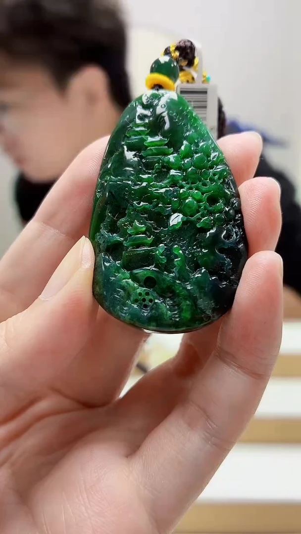 未镶嵌定制翡翠4688zm-毛货挂件108山水