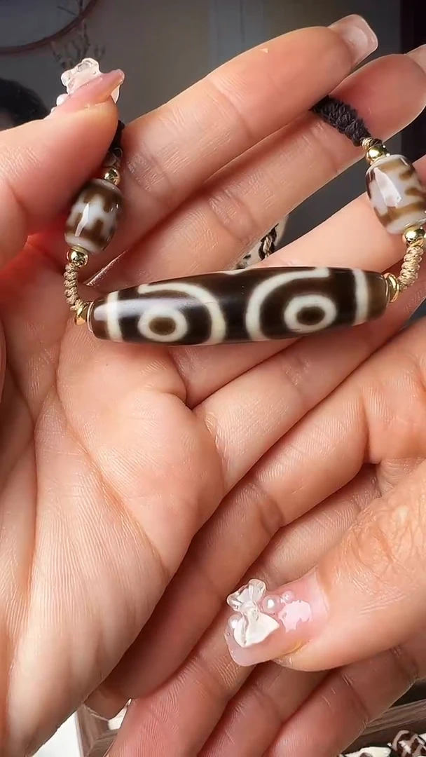 【闪购商品】玛瑙/玉髓颈饰未镶嵌三眼