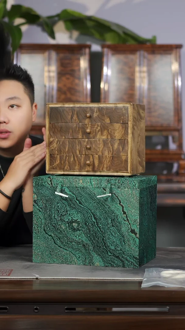 金丝楠080满闪电云彩纹精品榫卯四层首饰盒