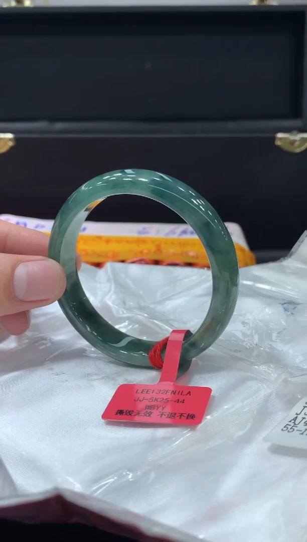 未镶嵌手镯翡翠翡翠手镯