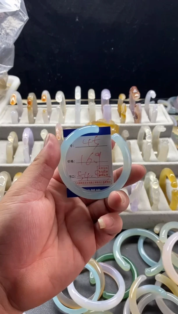 手镯玛瑙/玉髓未镶嵌45