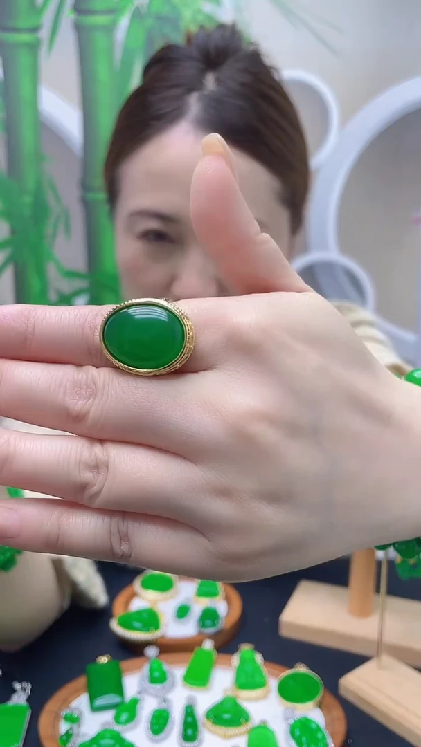 14K金镶嵌戒指翡翠J10