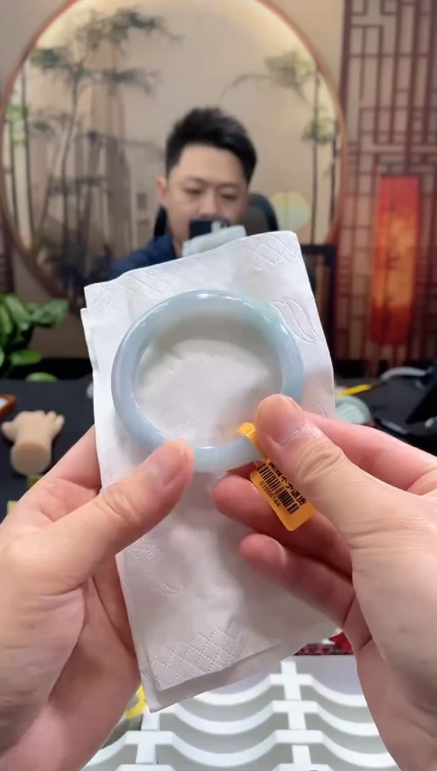 未镶嵌手镯翡翠000051819