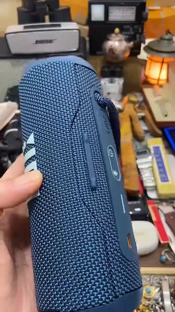 瓷片闪购商品  如图所示