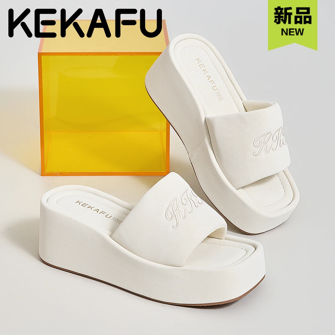 珂卡芙厚底增高绝美仙女风松糕拖鞋2025夏季新款一脚蹬白色沙滩鞋