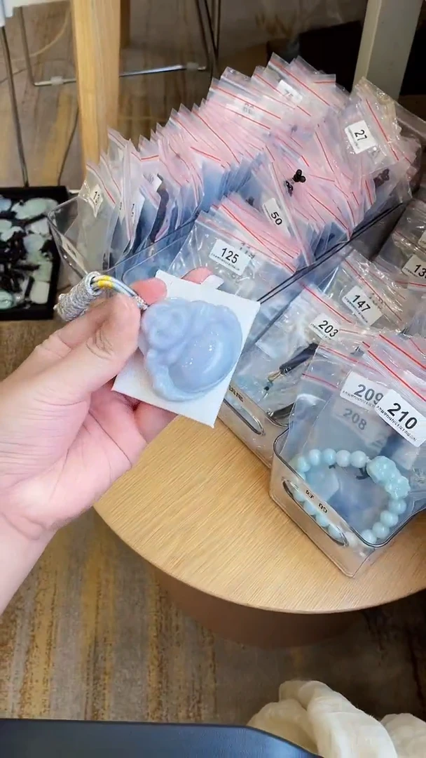 颈饰未镶嵌翡翠天然缅甸翡翠A货211