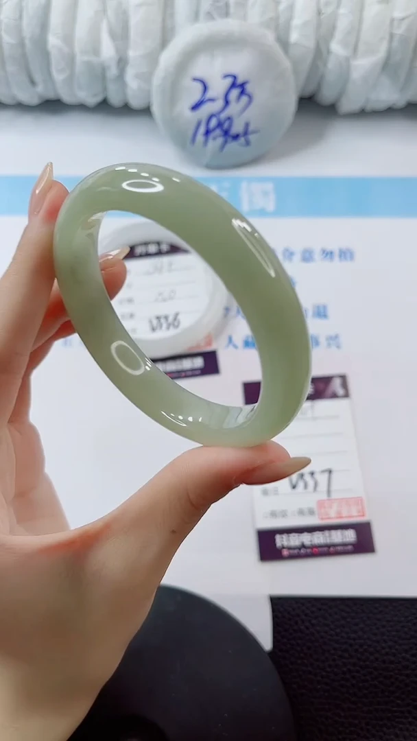 石英质玉手镯未镶嵌多样性发货V-62