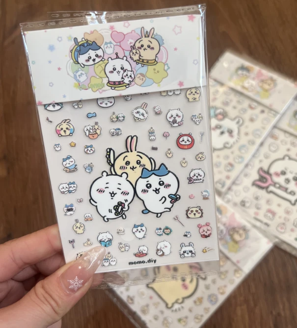 吉伊卡哇chiikawa可爱乌萨奇背胶浮雕笔杆立体卡通水杯贴