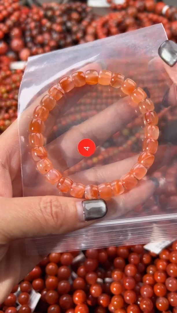 未镶嵌手串南红玛瑙1