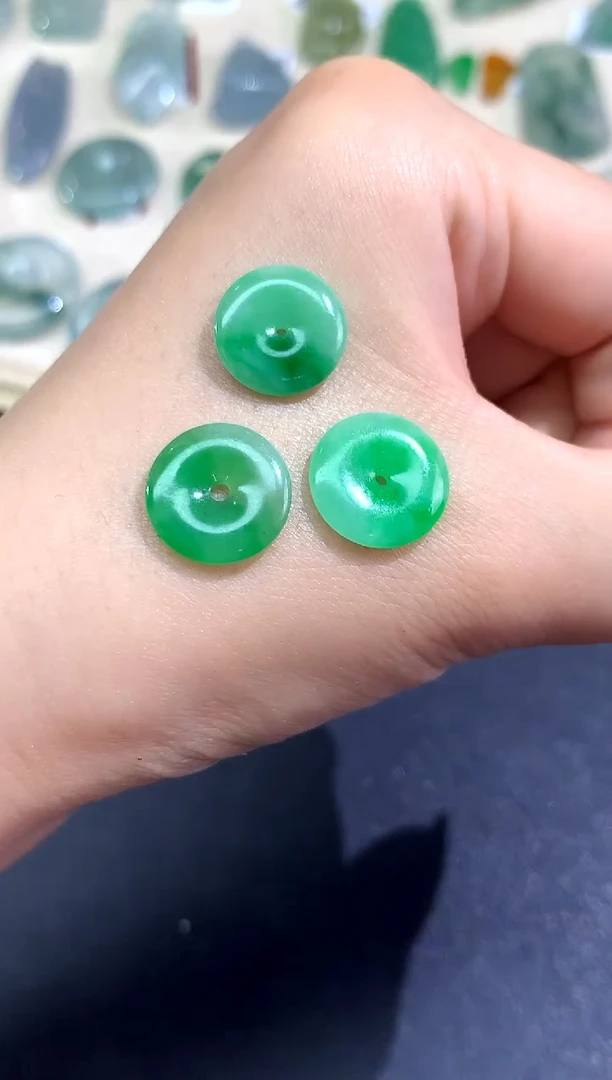 未镶嵌定制翡翠毛货翡翠|680多样性发其一