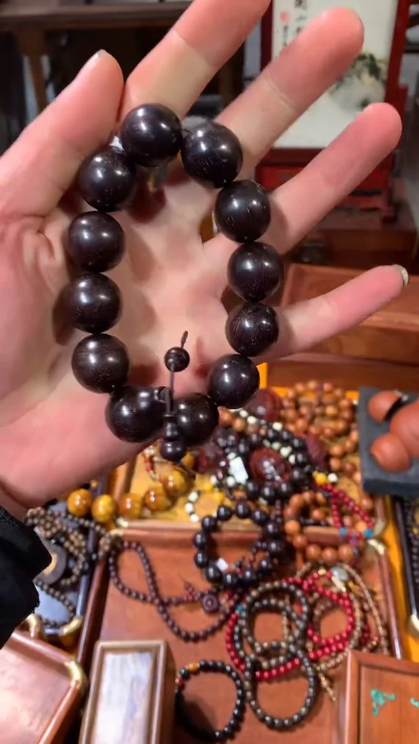 【闪购商品】花梨木类木雕2.0紫檀手串