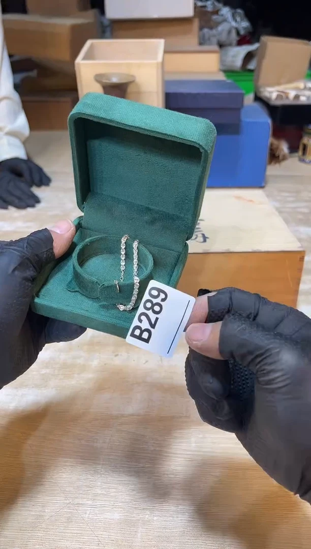 直播定闪哈哈哈哈直播定闪专用链接