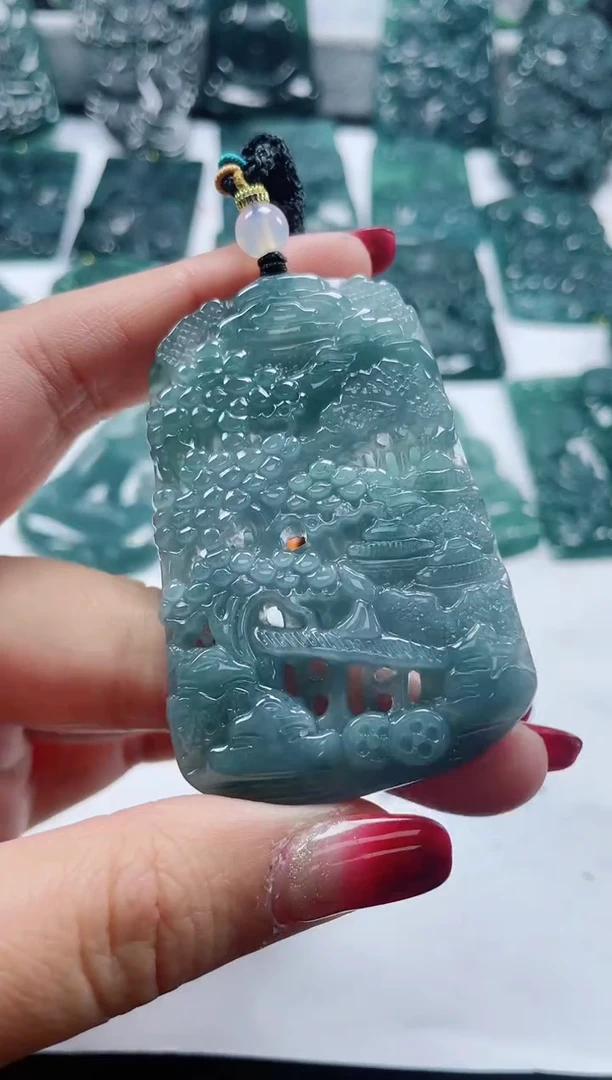 【闪购商品】翡翠颈饰未镶嵌