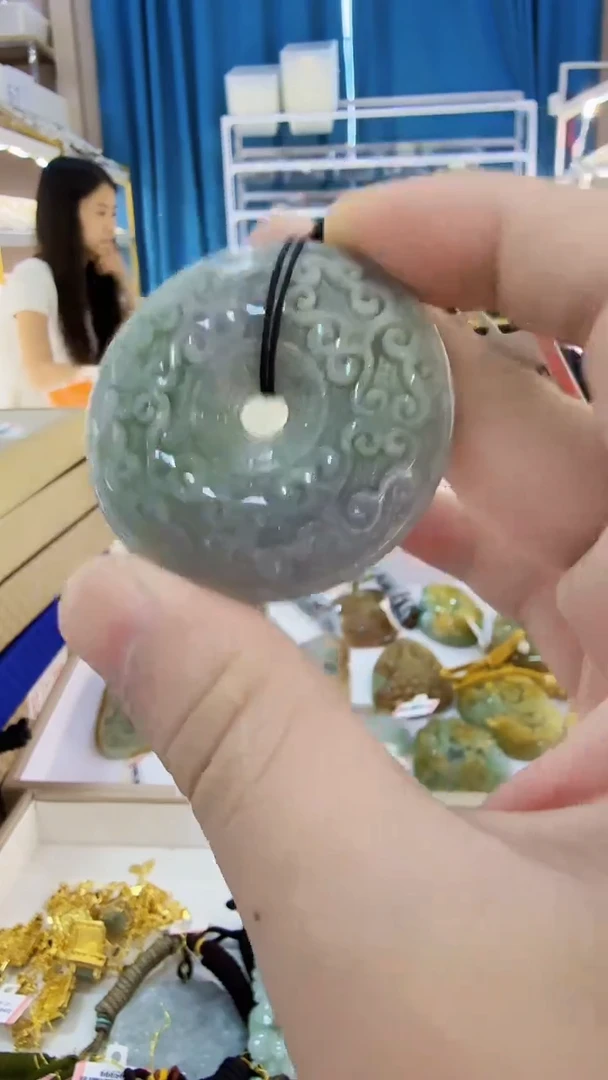 翡翠未镶嵌吊坠(不含链)20