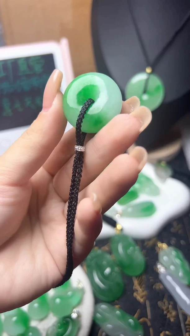 颈饰未镶嵌翡翠所见即所得，一图一物