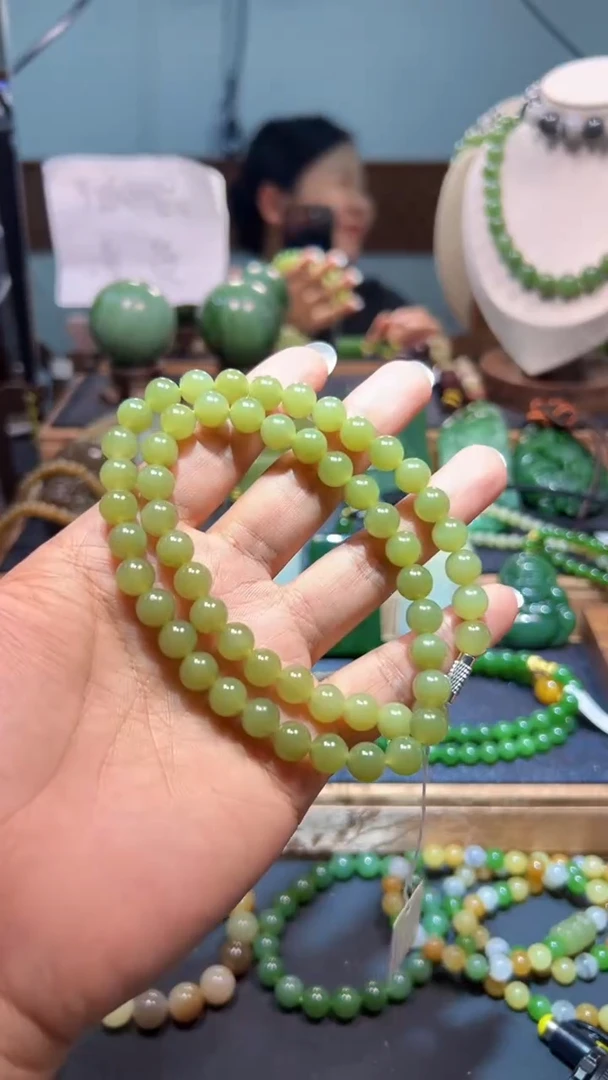 颈饰未镶嵌和田玉多样性发一