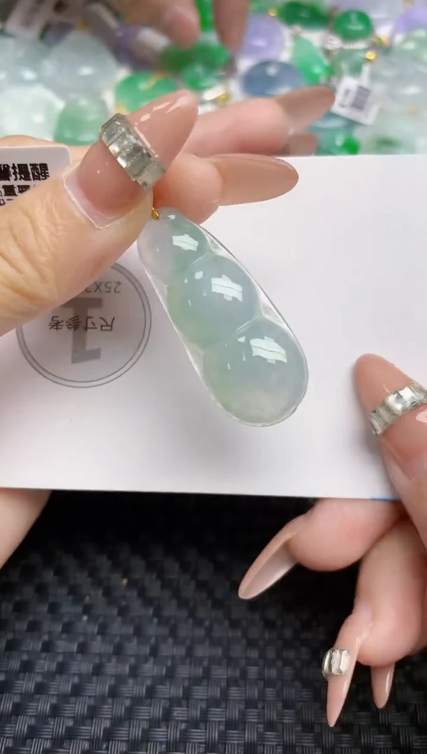 颈饰18K金镶嵌翡翠天然缅甸A货翡翠百元以上9元证书费自理