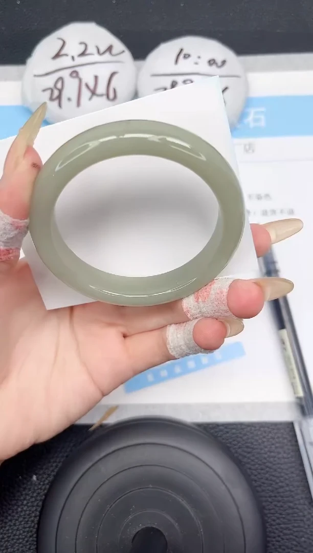 石英质玉手镯未镶嵌177-55.7