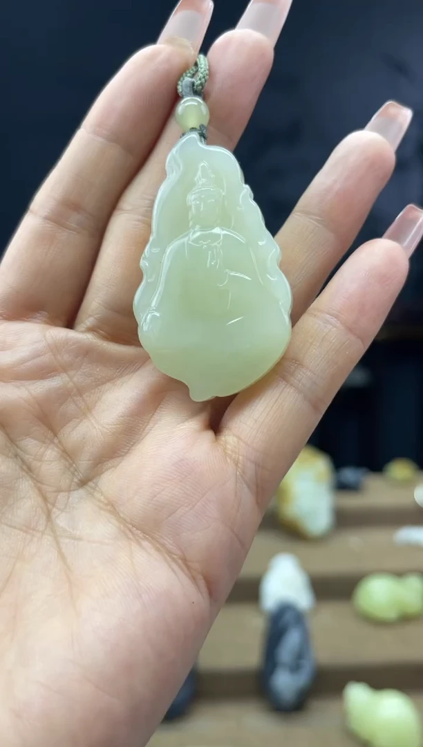 颈饰未镶嵌和田玉1