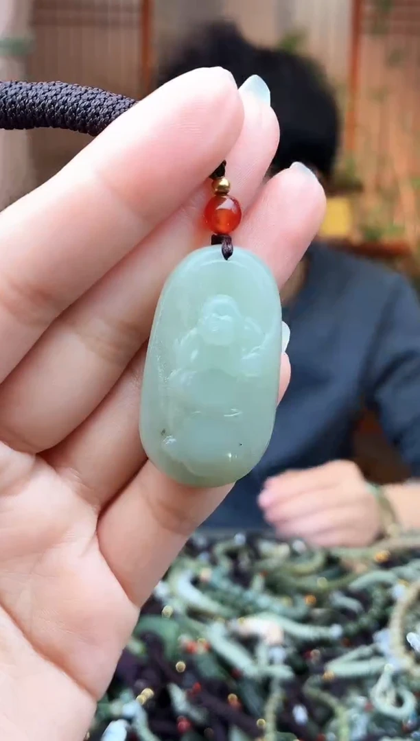 颈饰未镶嵌和田玉1