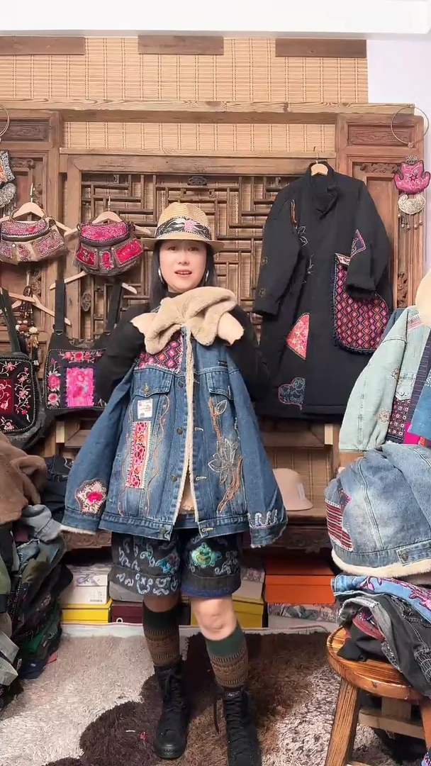 陈****园老绣手工牛仔棉衣