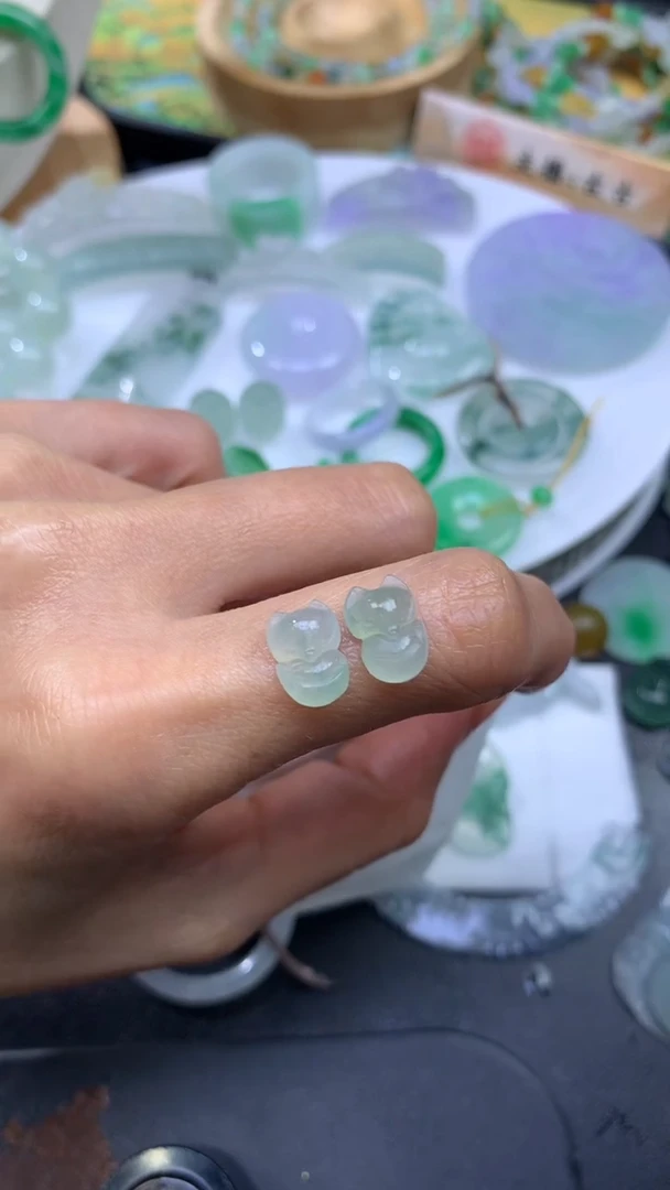 【闪购商品】定制翡翠未镶嵌翡翠