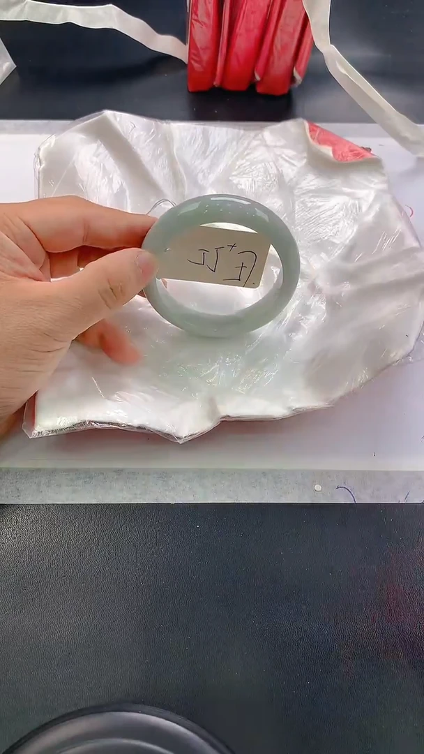 未镶嵌手镯翡翠57