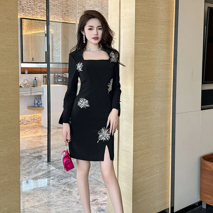 【童童定制】财阀千金方领钻饰法式贵气收腰重工御姐小黑裙50705