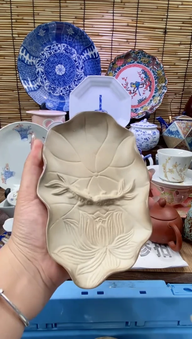 瓷片森的瓷器开播大吉