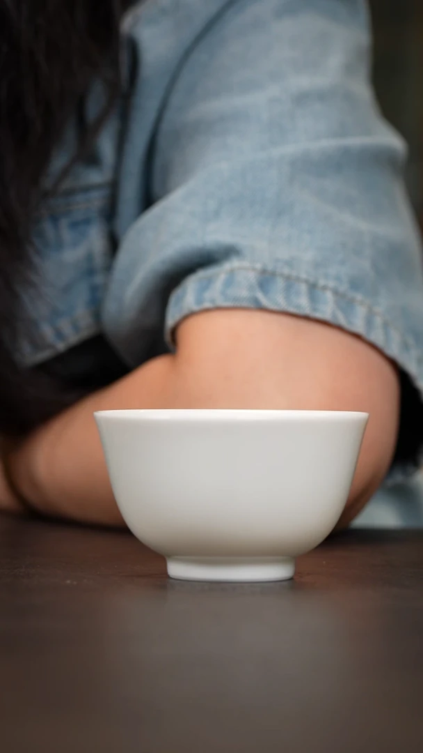 景德镇纯手工撇口杯