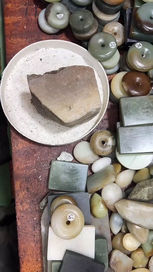 未镶嵌和田玉珠宝半成品1