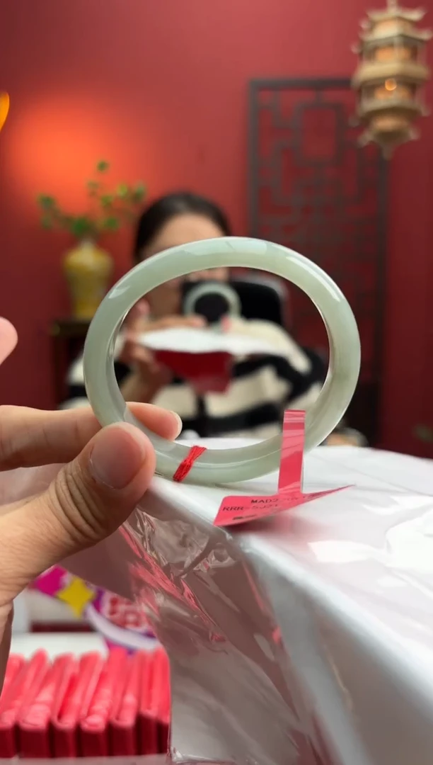 未镶嵌手镯（贵妃镯）翡翠翡翠手镯3