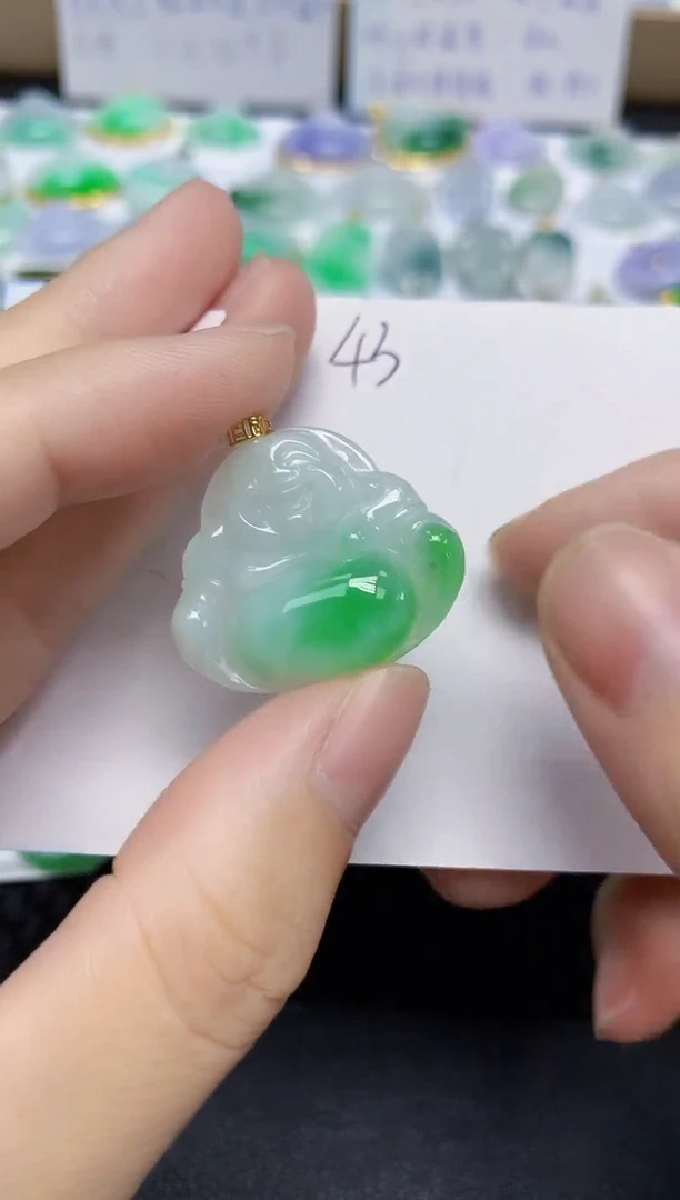 翡翠未镶嵌颈饰天然缅甸翡翠A货