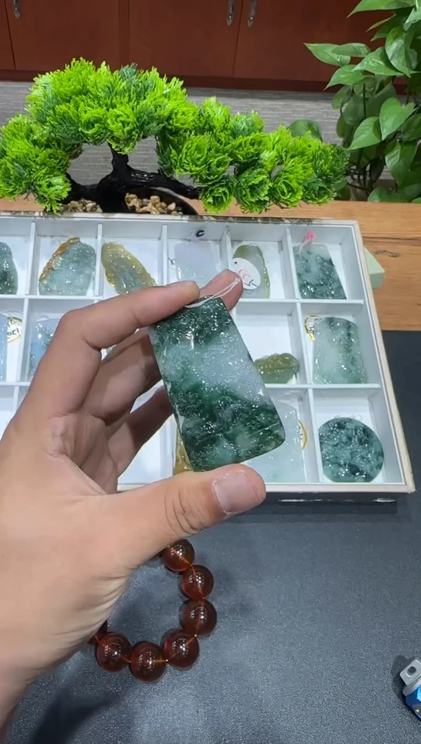 未镶嵌摆件翡翠A货翡翠多样性孤品