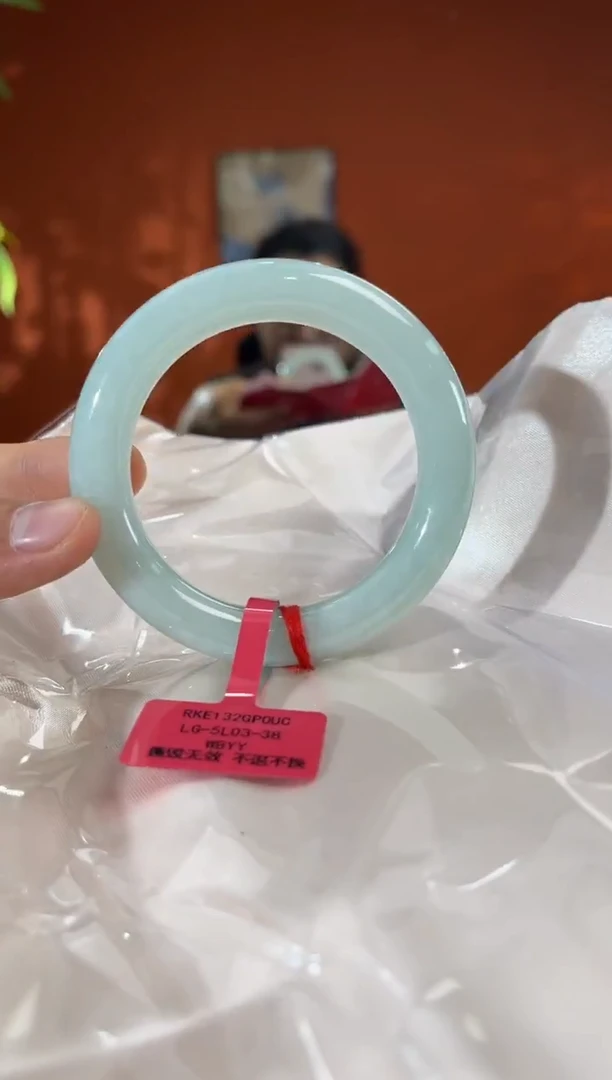 未镶嵌手镯翡翠52