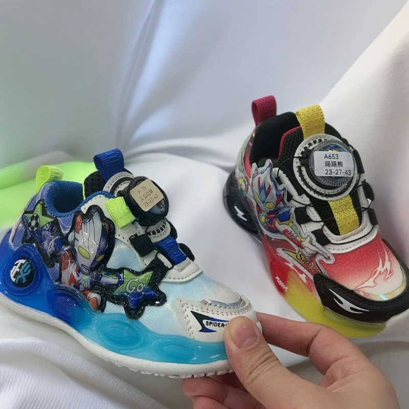 奥特曼带灯拼色防踢防滑休闲风皮面小童时尚休闲鞋