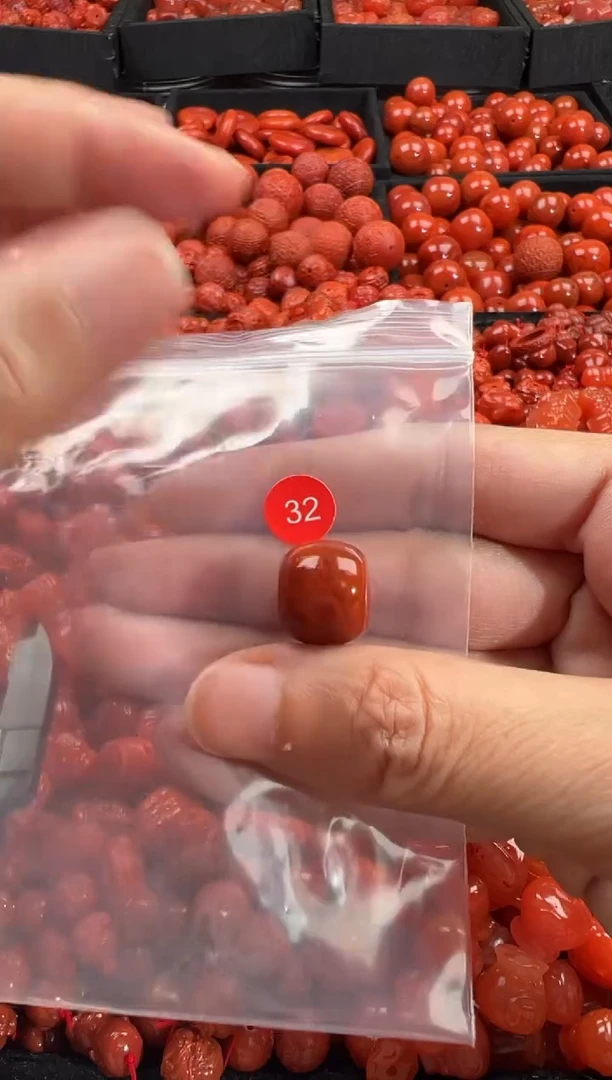 颈饰未镶嵌南红玛瑙2