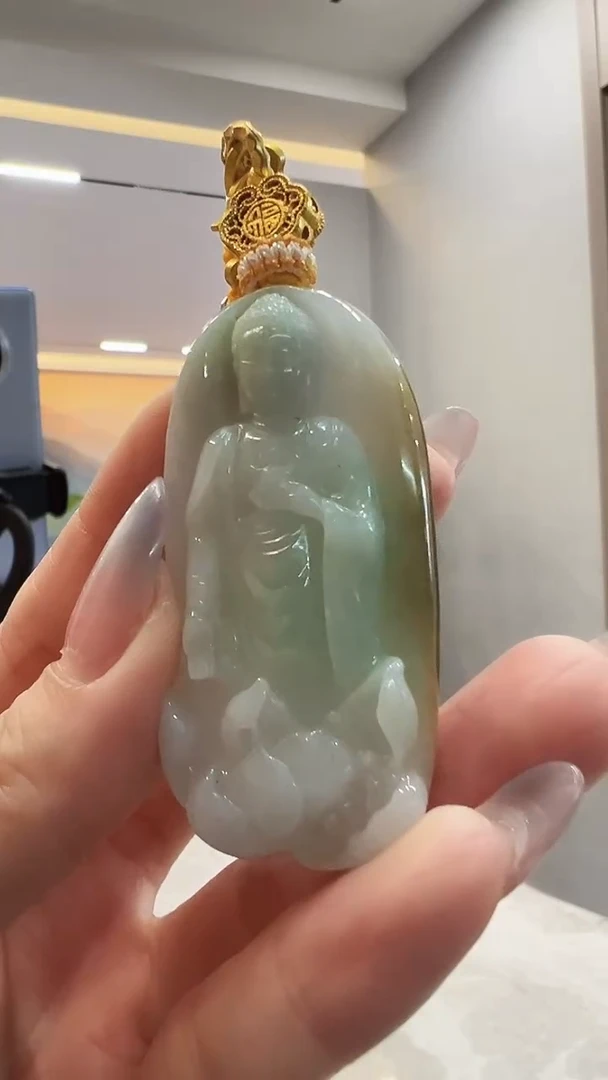 翡翠未镶嵌颈饰阿弥陀佛