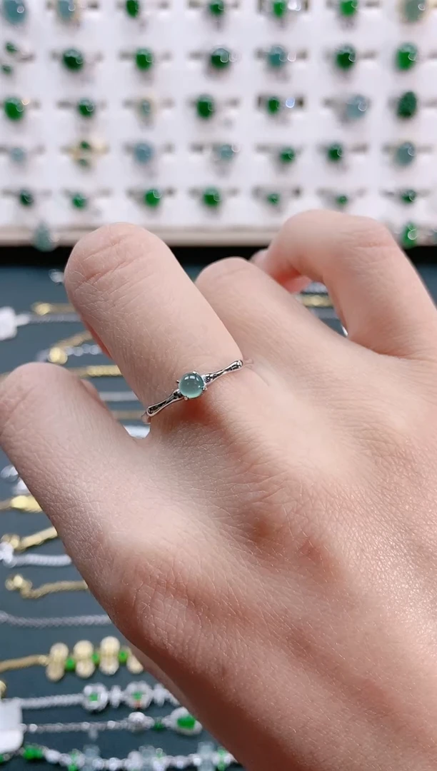 【闪购商品】翡翠戒指银S925镶嵌天然翡翠