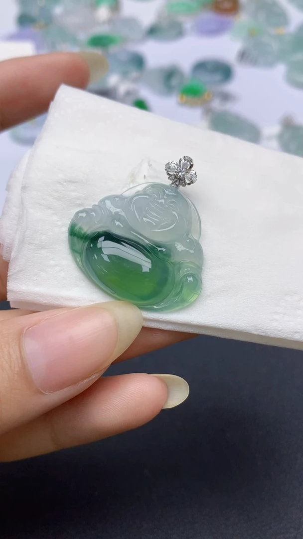 颈饰18K金镶嵌翡翠天然缅甸a货翡翠百元以上9元证书费自理