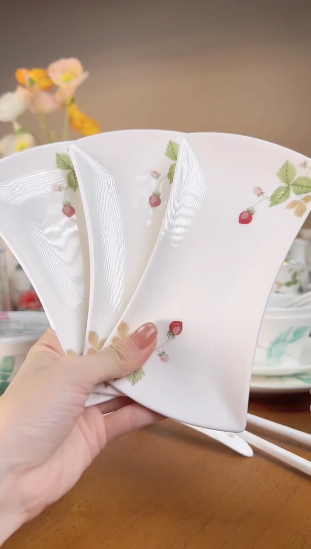 【闪购商品】蝴蝶结点心碟3个蝴蝶结点心碟3个
