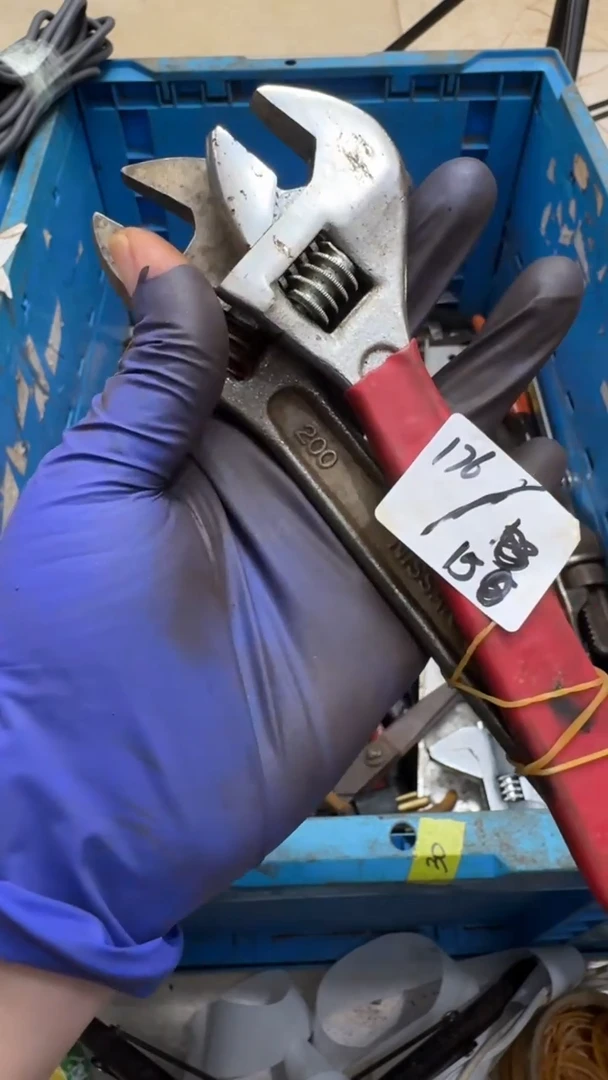 手****3家用五金工具一个