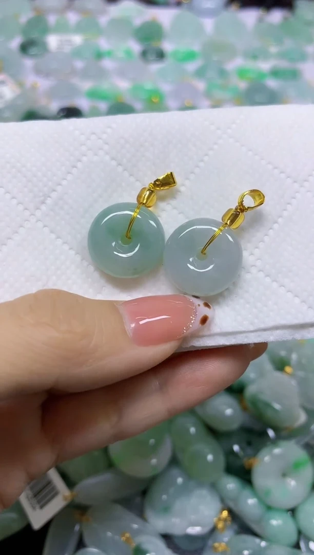 颈饰未镶嵌翡翠天然翡翠A货