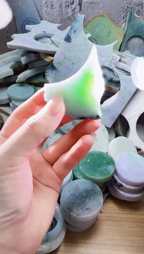 颈饰未镶嵌翡翠天然翡翠A货626